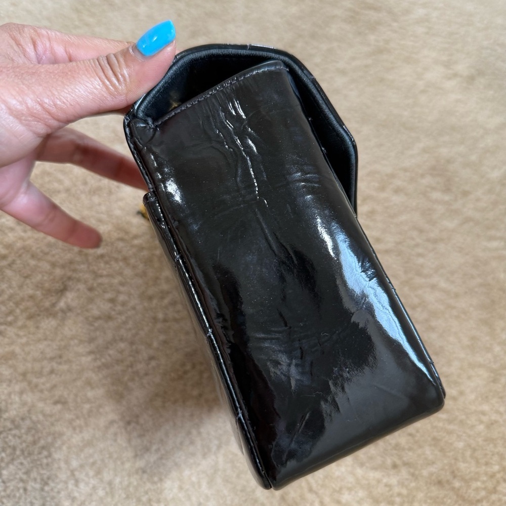 CHANEL Diagonal Quilted Black Patent Leather Shoulder Bag - Picture 4 of 16